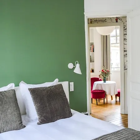 Les Berceaux De La Cathedrale Apartment *