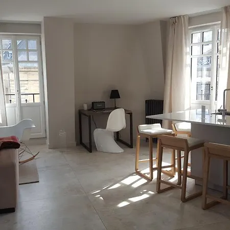 Les Berceaux De La Cathedrale Apartamento *