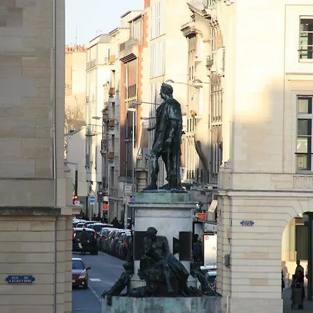 Apartment Les Berceaux De La Cathedrale Reims