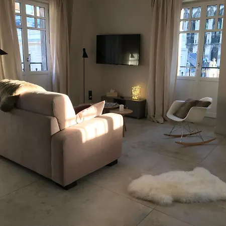 Les Berceaux De La Cathedrale Apartment