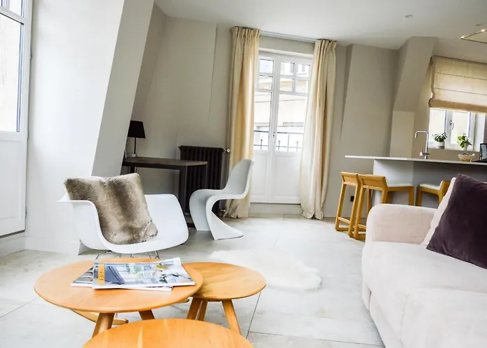 Les Berceaux De La Cathedrale * Reims