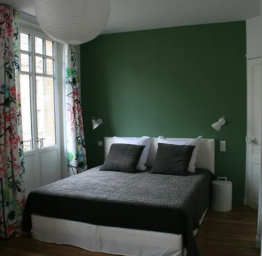 Les Berceaux De La Cathedrale * Reims