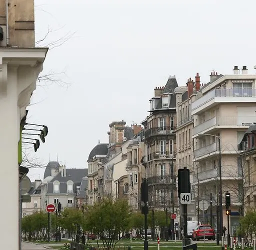 Les Berceaux De La Cathedrale Apartment